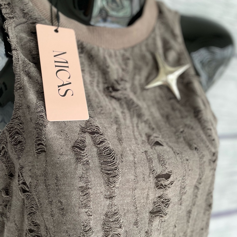 MICAS Distressed Crop Top Stone Brown Large